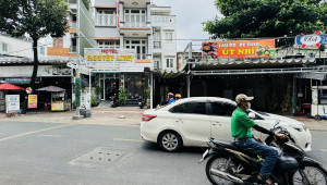 232 Vĩnh Khánh ( Số cũ 232.63.1 Đoàn Văn Bơ ) 41 2 3.2 14 8.7 tỷ Phường 10 Quận 4