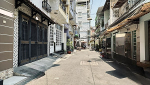 453/77F17 Lê Văn Sỹ 74 5 4.4/5 17.5 11.8 Tỷ Phường 12 Quận 3 10 đến 20