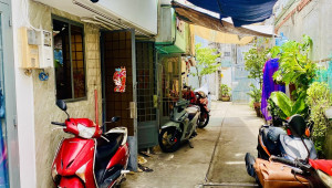 35/8 Khu phố 1 132 2 7.5 18 8.7 tỷ Tân Thuận Tây Quận 7 6 đến 10
