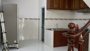 235/32 Lưu Hữu Phước 37 2 3.7/4 9.5 3.3 Tỷ Phường 15 Quận 8 3 đến 6