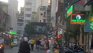 Cho thuê nhà 22 Nguyễn An Ninh, P. Bến Thành, Quận 1 – 4x20m, 220 triệu/tháng