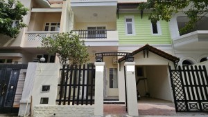 Bán nhà 57/5 Phạm Thái Bường Tân Phong Quận 7