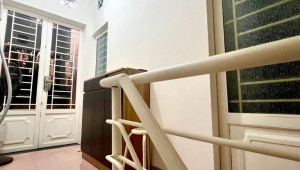 Bán nhà 17/20a đường số 10, Thủ Đức. DT: 4.8m x 6.0m, diện tích: 28m2 giá: 2.9 tỷ