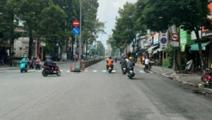 Bán nhà 438/21F Lê Hồng Phong, Quận 10. DT: 2.0m x 3.0m, diện tích: 5m2 giá: 720.0 triệu