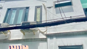 Bán nhà 49 nguyễn lâm, Bình Thạnh. DT: 4.5m x 0.0m, diện tích: 20m2 giá: 2.1 tỷ