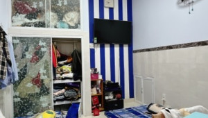 Bán nhà 230/44 Tôn Đản, Quận 4. DT: 4.5m x 18.0m, diện tích: 0m2 giá: 5.05 tỷ