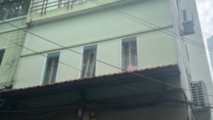 Bán nhà 122/27/30/8/12 Tôn Đản, Quận 4. DT: 3.0m x 8.5m, diện tích: 0m2 giá: 5.7 tỷ