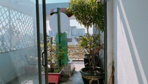 Bán nhà 450/49 Đoàn Văn Bơ, Quận 4. DT: 3.5m x 18.0m, diện tích: 65m2 giá: 7.09 tỷ