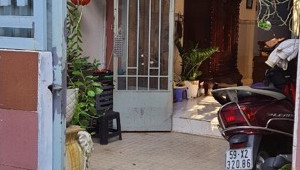 Bán nhà 576/141/6 Đoàn Văn Bơ, Quận 4. DT: 3.5m x 18.0m, diện tích: 0m2 giá: 5.5 tỷ