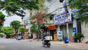 Bán nhà 1 đường số 12, Thủ Đức. DT: 8.0m x 25.0m, diện tích: 200m2 giá: 8.5 tỷ