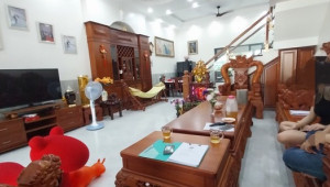 Bán nhà 113/2 tân xuân 2, Hóc Môn. DT: 6.2m x 0.0m, diện tích: 108m2 giá: 7.8 tỷ