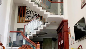 Bán nhà 213/20B Lê Đình Cẩn, Bình Tân. DT: 4.0m x 16.0m, diện tích: 62m2 giá: 6.3 tỷ