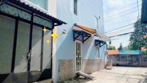 Bán nhà 130/41/2 Lê Đình Cẩn, Bình Tân. DT: 3.0m x 9.0m, diện tích: 27m2 giá: 2.7 tỷ