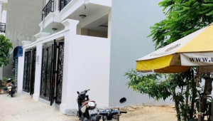 Bán nhà 6/1/23 đường số 10, Thủ Đức. DT: 9.5m x 19.0m, diện tích: 0m2 giá: 7.5 tỷ