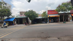 Bán nhà 138/4C Lê Lợi, Hóc Môn. DT: 5.0m x 20.0m, diện tích: 95m2 giá: 4.9 tỷ