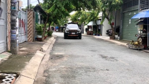 Bán nhà 19/3 Ấp Đông 5, Hóc Môn. DT: 11.0m x 17.0m, diện tích: 281m2 giá: 10.0 tỷ