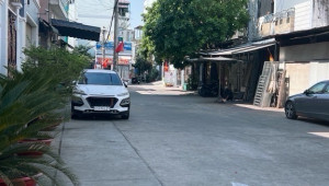 Bán nhà 73/25/18 Đô Đốc Long, Tân Phú. DT: 7.3m x 14.0m, diện tích: 102m2 giá: 8.8 tỷ