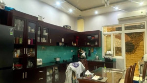 Bán nhà 111/4/3 Vườn Lài, Tân Phú. DT: 4.0m x 17.5m, diện tích: 70m2 giá: 11.7 tỷ