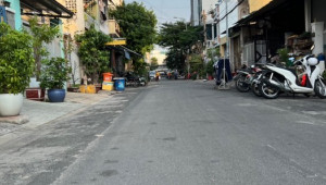 Bán nhà 202/9 Tô Hiệu, Tân Phú. DT: 4.0m x 22.5m, diện tích: 0m2 giá: 8.7 tỷ