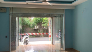 Bán nhà 1M2 Tô Hiệu, Tân Phú. DT: 5.0m x 15.0m, diện tích: 75m2 giá: 10.7 tỷ