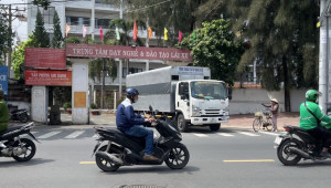 Bán nhà 219/18A Nguyễn Văn Tăng, Quận 9. DT: 4.5m x 0.0m, diện tích: 85m2 giá: 5.8 tỷ