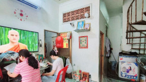 Bán nhà 168/11 Trần Đình Xu, Quận 1. DT: 5.2m x 9.0m, diện tích: 32m2 giá: 5.85 tỷ