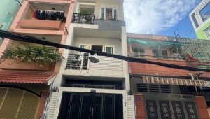 Bán nhà 242/121 Nguyễn Thiện Thuật, Quận 3. DT: 4.1m x 17.9m, diện tích: 64m2 giá: 21.5 tỷ