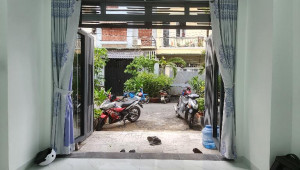 Bán nhà 656/104 Cách Mạng Tháng 8, Quận 3. DT: 3.5m x 6.0m, diện tích: 20m2 giá: 6.9 tỷ