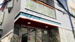 Bán nhà 69/44 Nguyễn Trãi, Quận 5. DT: 5.3m x 7.0m, diện tích: 29m2 giá: 5.5 tỷ