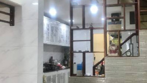 Bán nhà 300/10 Nguyễn Văn Linh, Quận 7. DT: 4.5m x 0.0m, diện tích: 64m2 giá: 7.5 tỷ
