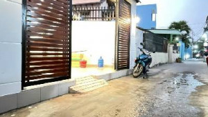Bán nhà 1135/17/9 Huỳnh Tấn Phát Huỳnh Tấn Phát, Quận 7. DT: 5.1m x 20.0m, diện tích: 0m2 giá: 6.5 tỷ