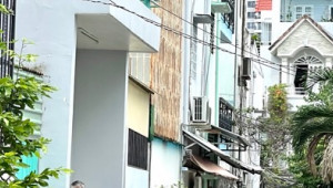 Bán nhà 803/23/10/25 Huỳnh Tấn Phát, Quận 7. DT: 4.0m x 16.0m, diện tích: 64m2 giá: 6.3 tỷ