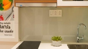 Bán nhà R4-79 Hưng Gia 1, Quận 7. DT: 6.0m x 18.5m, diện tích: 111m2 giá: 32.4 tỷ