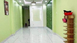 Bán nhà 63/54 Lưu Trọng Lư, Quận 7. DT: 2.7m x 13.3m, diện tích: 39m2 giá: 3.3 tỷ