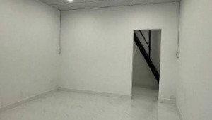 Bán nhà 116/44 Tô Hiến Thành, Quận 10. DT: 4.0m x 8.0m, diện tích: 32m2 giá: 4.25 tỷ