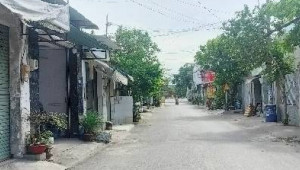Bán nhà 18A Hiệp Thành 44, Quận 12. DT: 8.2m x 24.5m, diện tích: 0m2 giá: 7.6 tỷ