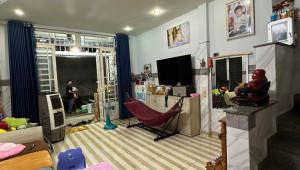 Bán nhà 109/43 Huỳnh Thị Hai, Quận 12. DT: 4.2m x 0.0m, diện tích: 64m2 giá: 3.8 tỷ