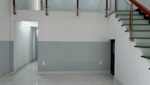 Bán nhà 59/21/23 Lâm Thị Hố, Quận 12. DT: 4.3m x 12.5m, diện tích: 55m2 giá: 3.6 tỷ