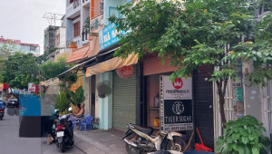 Bán nhà 549 Huỳnh Thị Hai, Quận 12. DT: 6.7m x 0.0m, diện tích: 0m2 giá: 11.0 tỷ