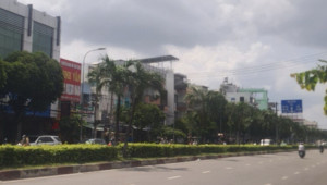 Bán nhà B66 Tô Ký, Quận 12. DT: 4.5m x 40.0m, diện tích: 161m2 giá: 20.5 tỷ