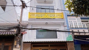 Bán nhà 39/34 Lô Tư, Bình Tân. DT: 4.0m x 13.0m, diện tích: 52m2 giá: 5.9 tỷ