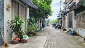 Bán nhà 126/2/2 đường số 4, Bình Tân. DT: 4.0m x 18.0m, diện tích: 70m2 giá: 4.29 tỷ