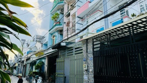Bán nhà 54/29/18 Đình Nghi Xuân, Bình Tân. DT: 4.0m x 11.0m, diện tích: 44m2 giá: 4.2 tỷ