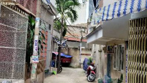 Bán nhà 10/23/18 Chiến Lược, Bình Tân. DT: 4.0m x 10.0m, diện tích: 0m2 giá: 3.2 tỷ