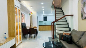 Bán nhà 125/101/39 Lê Văn Duyệt, Bình Thạnh. DT: 3.5m x 10.0m, diện tích: 35m2 giá: 7.5 tỷ