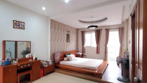 Bán nhà 326 Hoàng Hoa Thám, Gò Vấp. DT: 8.3m x 0.0m, diện tích: 178m2 giá: 25.5 tỷ