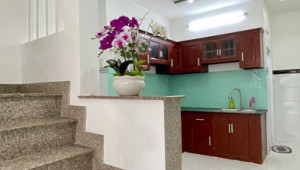 Bán nhà 302/71/13A Phan Huy Ích, Gò Vấp. DT: 3.0m x 13.0m, diện tích: 0m2 giá: 3.8 tỷ