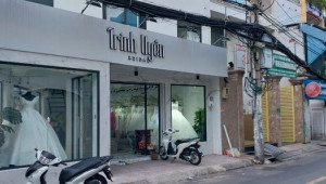 Bán nhà 90A 90B nguyễn trọng tuyển, Phú Nhuận. DT: 8.8m x 12.0m, diện tích: 0m2 giá: 13.0 tỷ