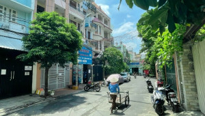 Bán nhà 409/25 Nguyễn Trọng Tuyển, Tân Bình. DT: 9.0m x 14.0m, diện tích: 128m2 giá: 31.0 tỷ