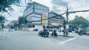 Bán nhà 4/13 Hậu Giang, Tân Bình. DT: 5.0m x 31.0m, diện tích: 150m2 giá: 24.5 tỷ